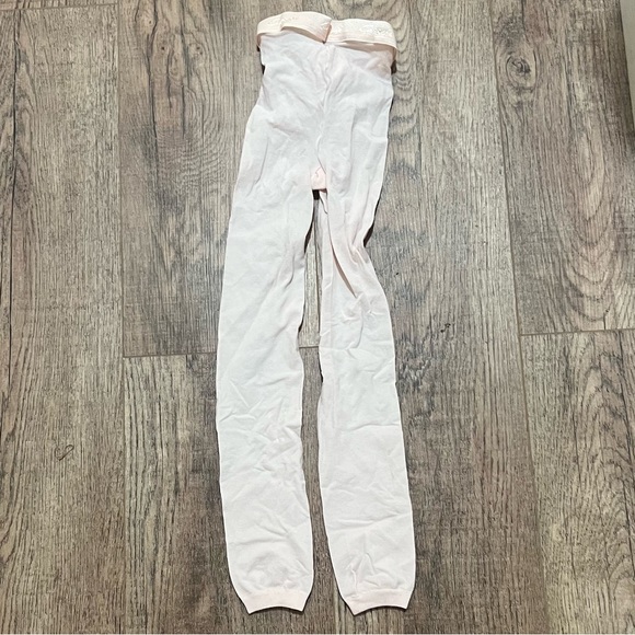 ❤️2/$15❤️5/$25❤️ CAPEZIO |  thick light pink footless tights - Picture 2 of 3